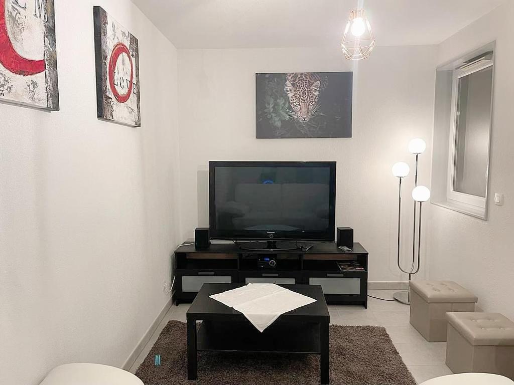 Le Velodrome Chic Appartement Marseille Exterior photo